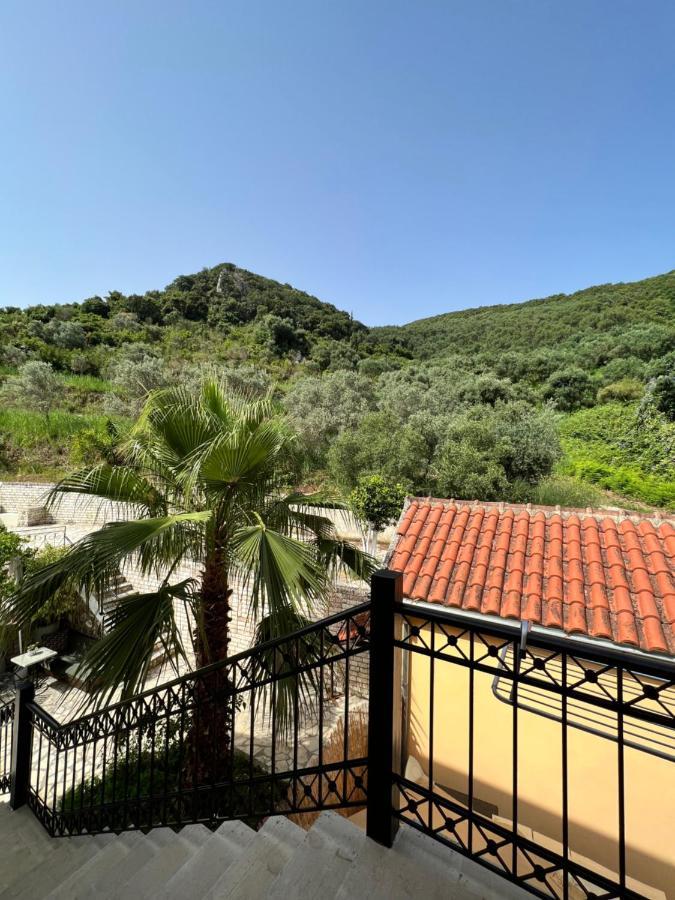 Lithino - 5min From The Appartement *