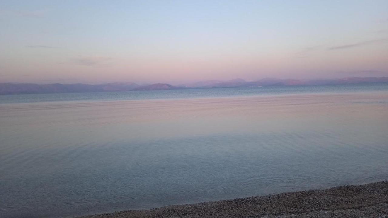 Appartement Lithino - 5min From The Agios Ioannis Peristerion